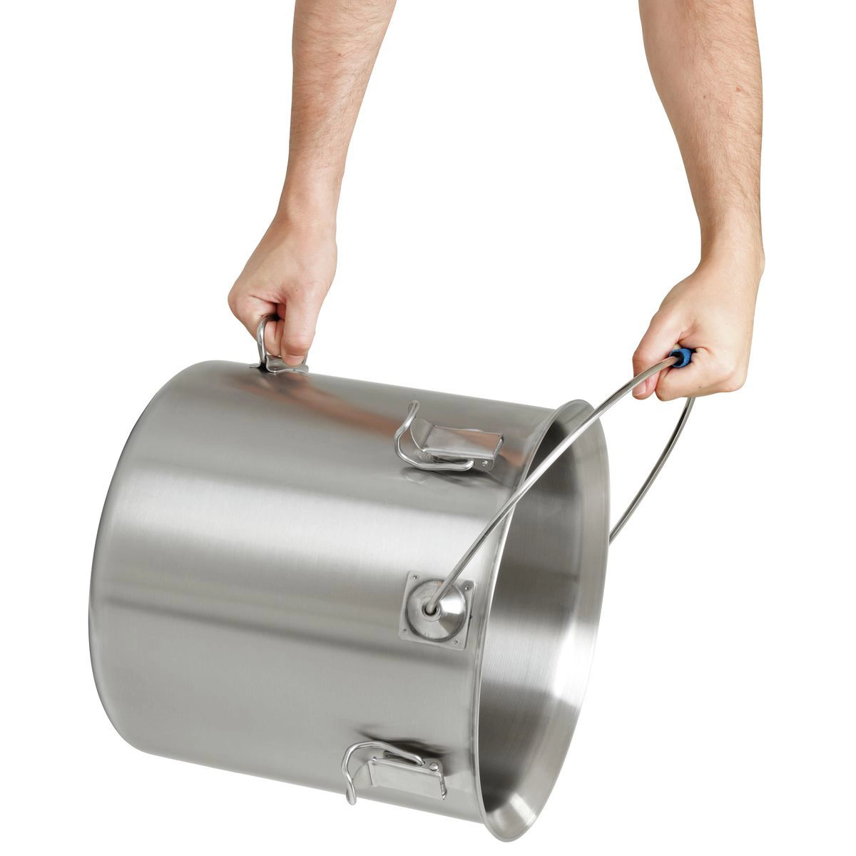 Bartscher 100080 Thermotransportbehaelter wird ausgeschuettet