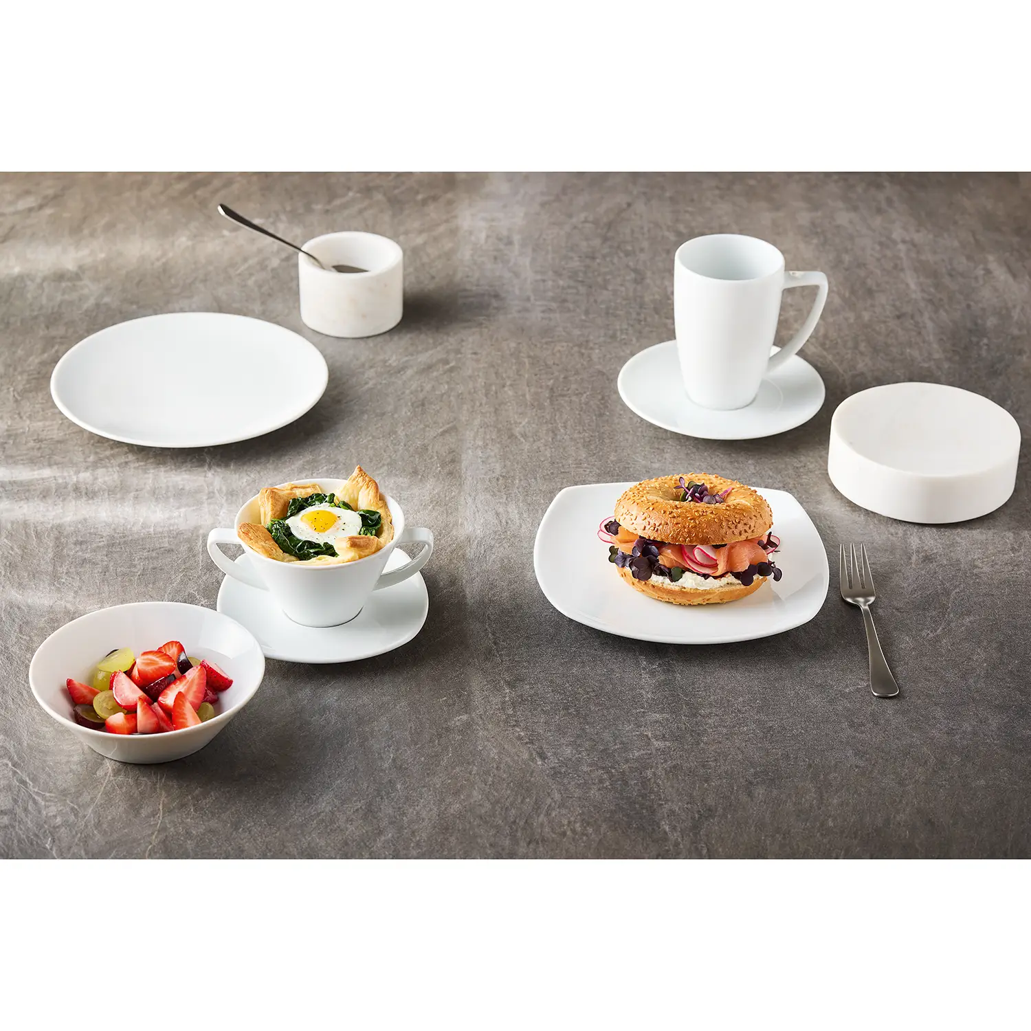 Bauscher Impressionsbild gedeckter Tisch Teller mit Speisen