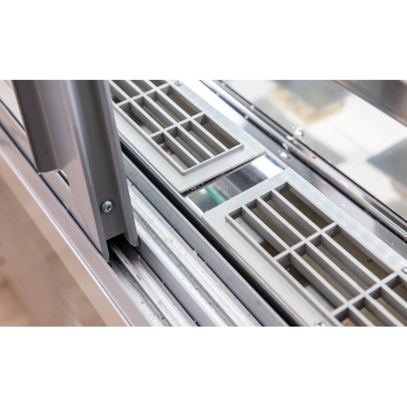  KBS 23120017 Kuehlvitrine Karina 9  